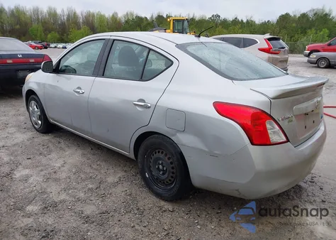 2014 Nissan Versa 1.6 S/1.6 S+/1.6 Sl/1.6 Sv из США, поврежденный, VIN 3N1CN7APXEK453063